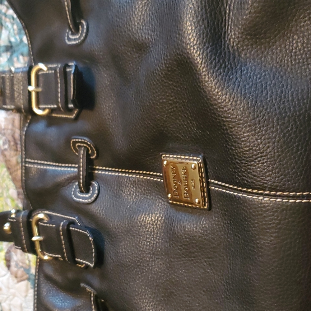 Black leather dooney bourke purse